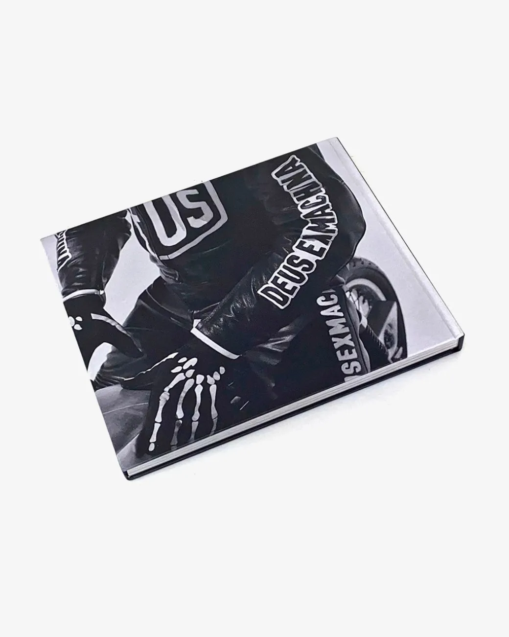 IN BENZIN VERITAS - The History of Deus Custom Motorcycles